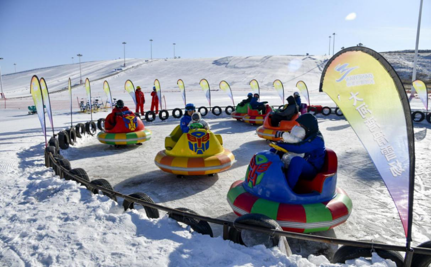 乌兰察布市凉城县岱海湖畔,这里群山环绕,湖山相依,自然地理条件优越