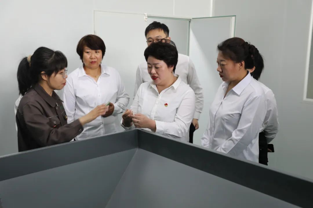 您当前的位置:>内蒙古新闻网>经济>专栏>绿色大兴安岭>在牙克石市廉政