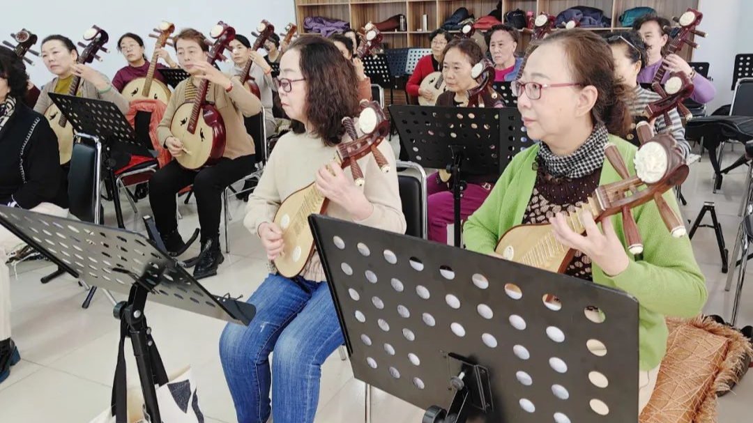 老年大学让银龄生活多姿多彩