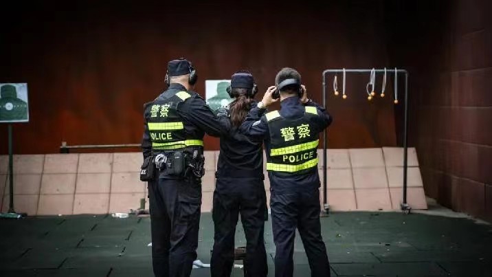 呼和浩特市公安局新城区分局开展全警实弹射击训练暨枪械比武活动