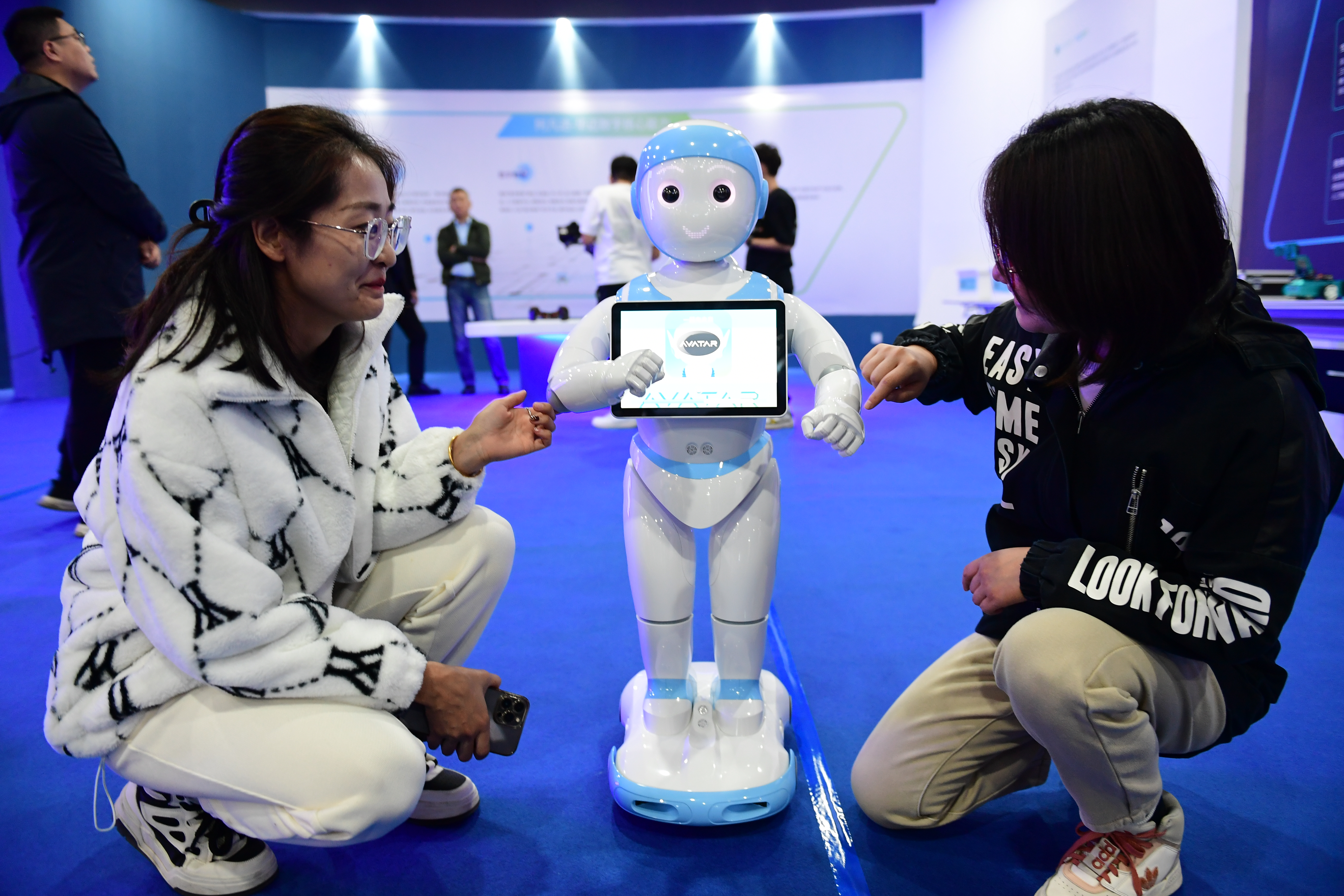 开局起步 “十五五”｜从“资源输出”到“算力赋能” 内蒙古“算”出高质量发展新机遇